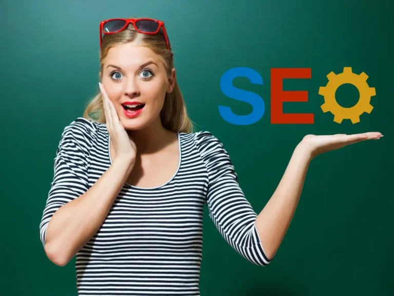 a women with the word SEO on her palm