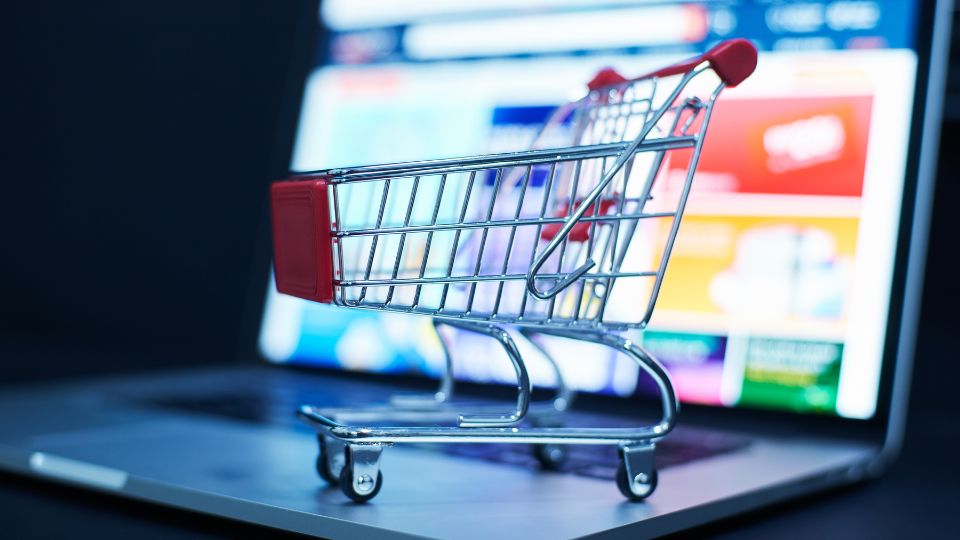 ecomm store a shopping cart on a webstore