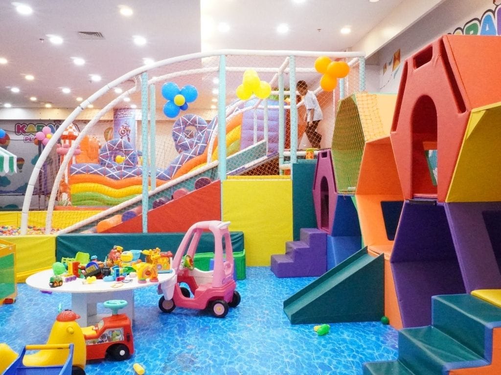 an indoor playground could benefit from online booking website to ease administrative workload